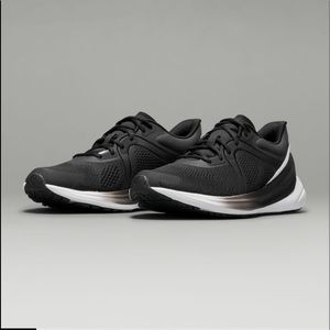 Lululemon blissfeel women’s running shoe